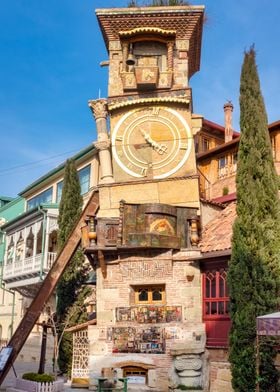 Leaning clock tower 