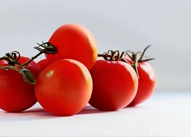 some tomatoes