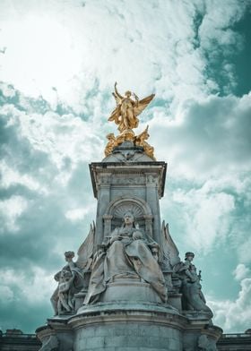 Queen Victoria Statue