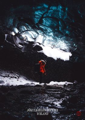 Jokulsarlon Ice Cave