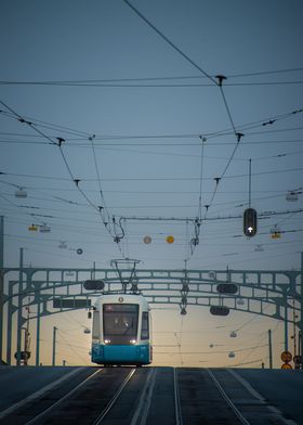 train beauty