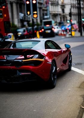 McLaren 720