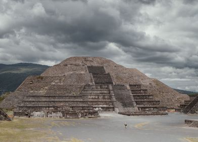 Piramide de la Luna