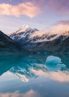 Mt Cook and lake at sunset