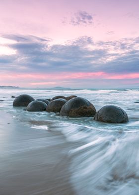 Moeraki boulders at sunset