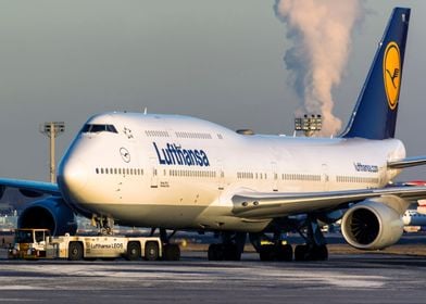 Lufthansa Boeing 7478