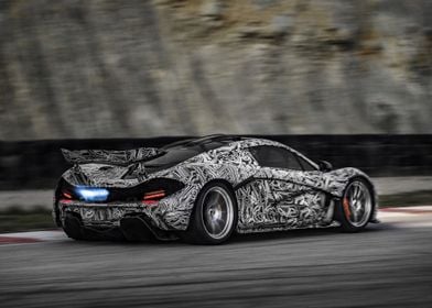 McLaren P1