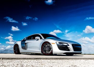 Audi R8