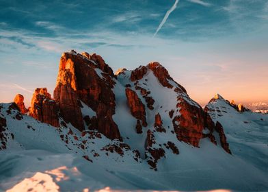 MOUNTAINS SNOW