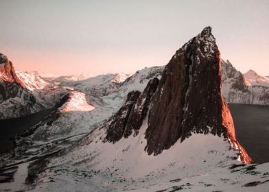 SNOW MOUNTAINS