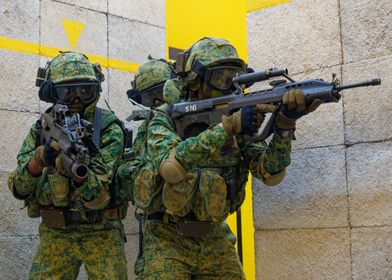 Singapore Army troops