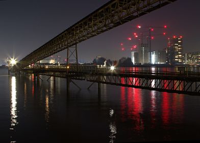 Red lights on Thames