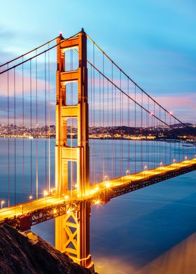 Golden gate bridge sunset