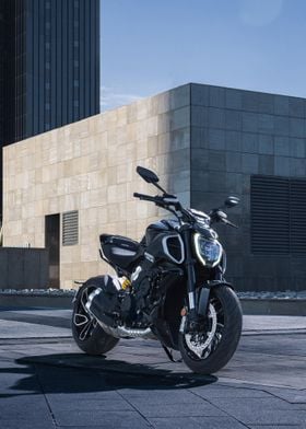 Ducati Diavel V4 Black