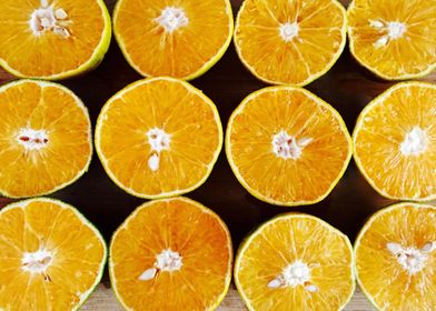 oranges sliced