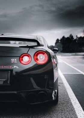 Nissan GTR black 