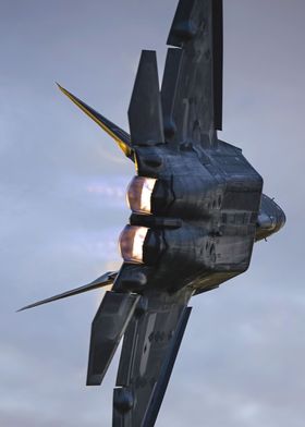 F22 in the air