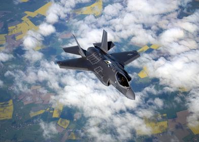 F35