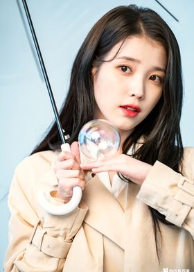 iu with umbrela