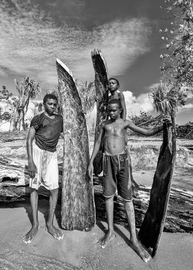 Madagascar Surfers