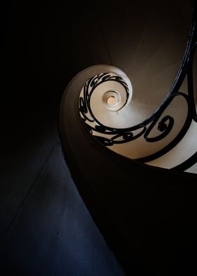 Upward spiral staircase