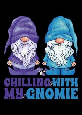 chilling with my gnomie cu