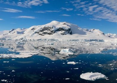 Majestic Iceberg Landscape