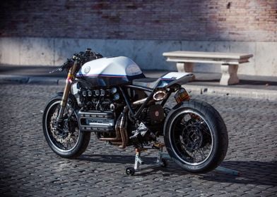 Cafe Racer Bike