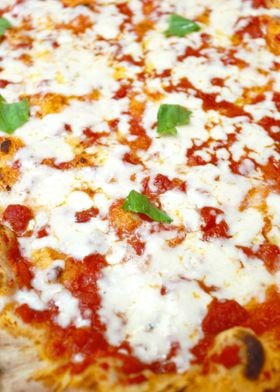 Margherita pizza in pan