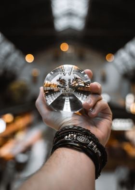 Lensball in Station Hall