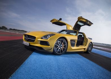 yellow Mercedes amg gt