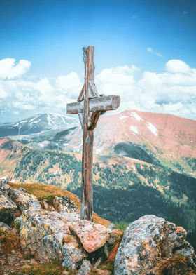 CROSS ON MOUNTAIN