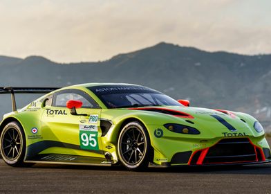 Aston Martin Vantage GTE