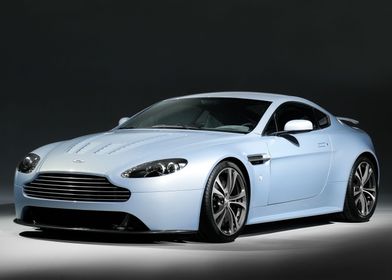 Aston Martin Vantage RS