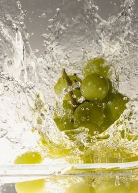 Grapes falling into water1