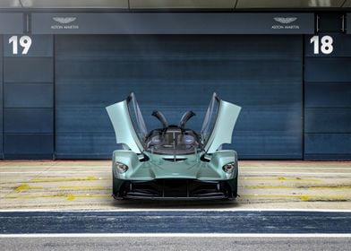 aston martin Valkyrie 