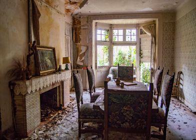 Mushroom dining room