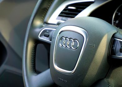 Steering Audi