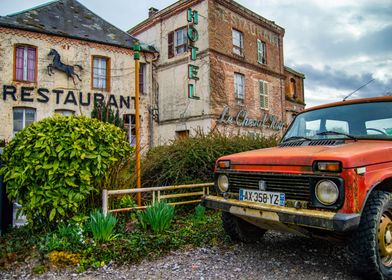 Hotel restaurant decay