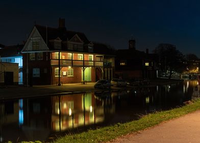 Night view on Cam River