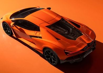 New Lamborghini Revuelto