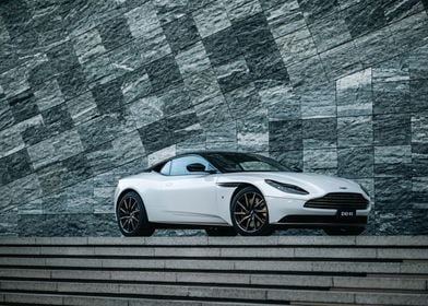 Aston Martin db11 v8