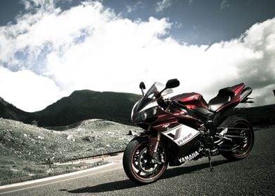 Yamaha R1