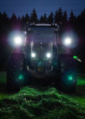 Tractor illuminating