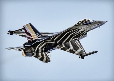 F16 Fighting Falcon Plane