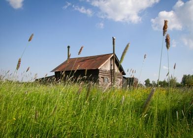 Picturesque wooden barn 1