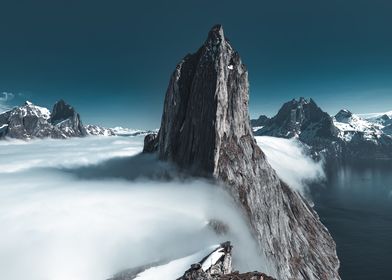 cloud mountain