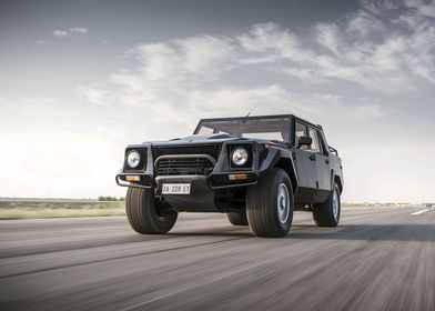 Lamborghini LM002