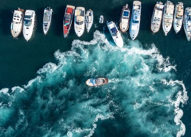 Boats in ocean from above