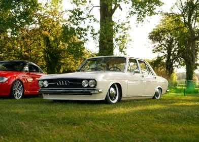 Audi 100